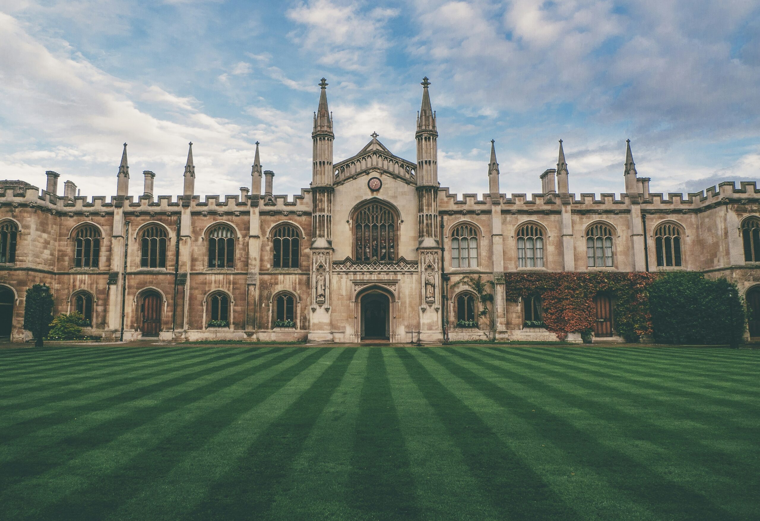 Oxbridge: University of Oxford si University of Cambridge